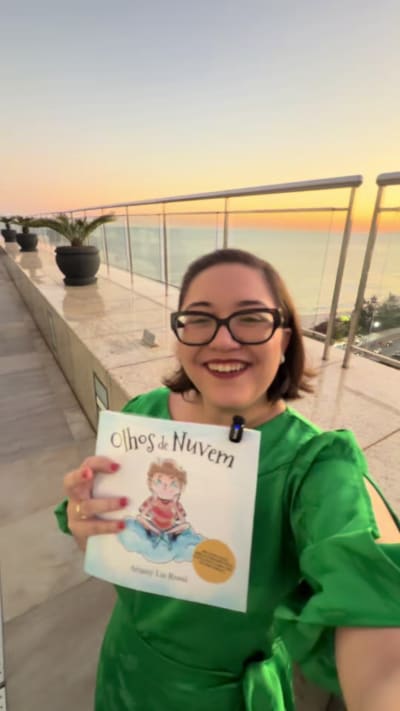 Levei meu livro para o Rio de Janeiro 📚✈️❤️ #autoranacional #booktokbrasil #leitoresdotiktok #livroinfantil #biblioterapia