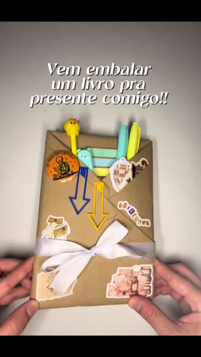 Vamos cmg embalar o presente da @Bella Lopes 😍📚❤️ #booktok #livros #fy