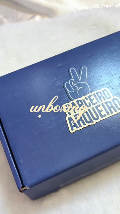 Unboxing mais que especial comemorando os 15 anos da @Editora Arqueiro !! #parceiroarqueiro2026 #booktok #booktokbrasil