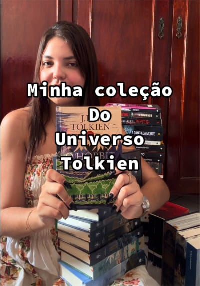 Tenho quase a coleção inteira de Tolkien e li só O Hobbit. 🫠📚 Talvez eu tenha medo de ler O Senhor dos Anéis justamente por amar tanto…