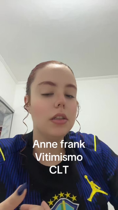 #sosocareca #bienal #annefrank #politica