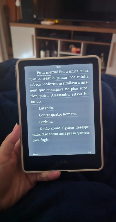 Adoroooo um romance de máfia em que a mocinha não é sonsa kkkkkk #booktok #mafia #livrosderomance