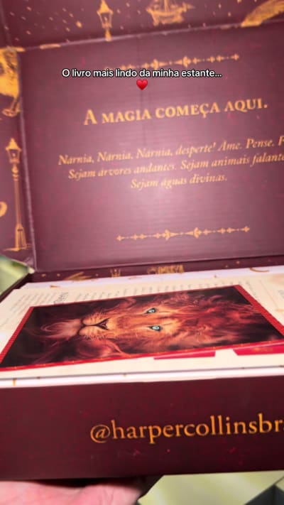 O livro mais lindo da minha estante voltou pro estoque… Edição limitada comemorativa, todo em veludo, uma verdadeira obra de arte. ♥️✨…