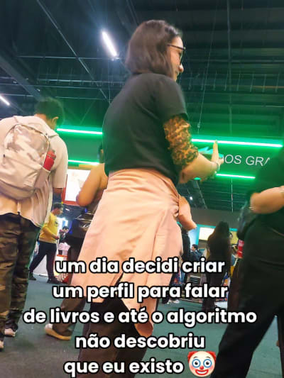 Algoritmo cruel demais! 😢 #livros #bienaldolivro #bienaldolivrosp #indicacoesdelivros #booktoker