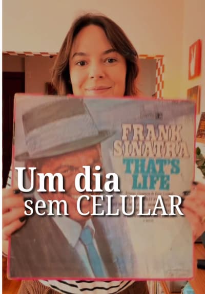 É impressionante a quantidade de coisas que cabem em um dia quando a gente tira um pouco o celular da equação. 📵😉📚💿❤️ #literatura…