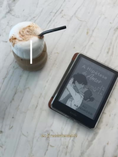 Pumpkin Spice Latte Receita inspirada no livro A hipótese do amor que virou filme e estreia no Prime dia 23 de setembro! Receita: Xarope…