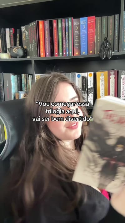 Foi divertido? Sim Triste tbm? Com certeza. #booktokbrasil #booktok #nevernightchronicles #livros