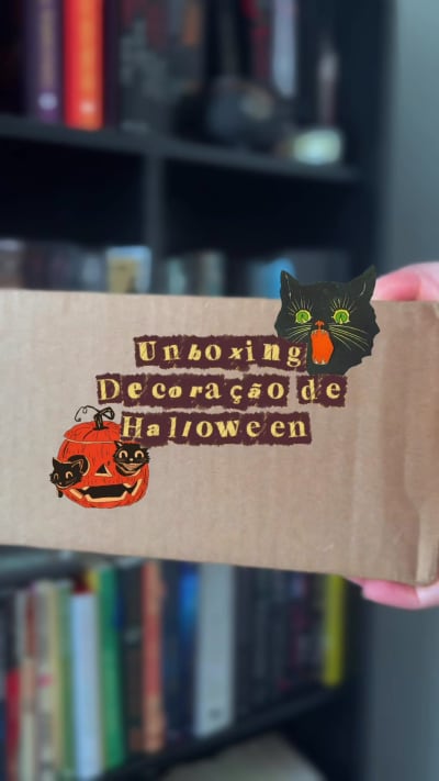 TÔ OBCECADAaaaaaa 🎃🖤 #halloweendecor #halloween #estantedelivros #booktok