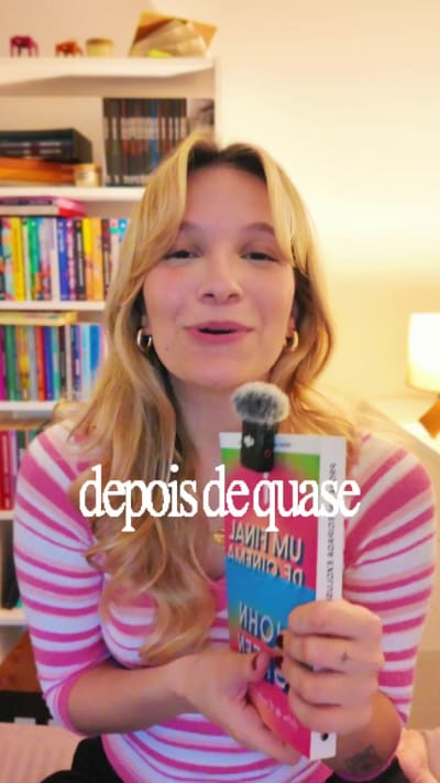 Qual foi o último livro que você leu do John Green? Agora já sabe qual vai ser o próximo ⭐️ "Um Final de Cinema" chega nas livrarias dia…