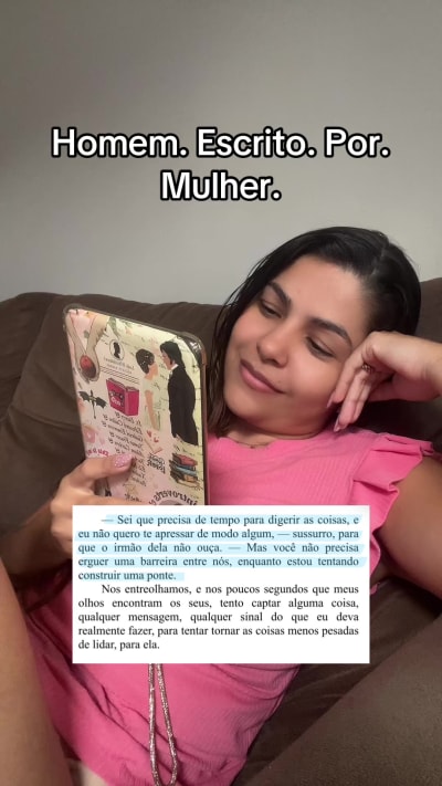 O mal de se apaixonar por homens escritos por mulheres é que a régua fica altíssima na vida real. •Entre Retalhos [Em breve na Amazon].•…