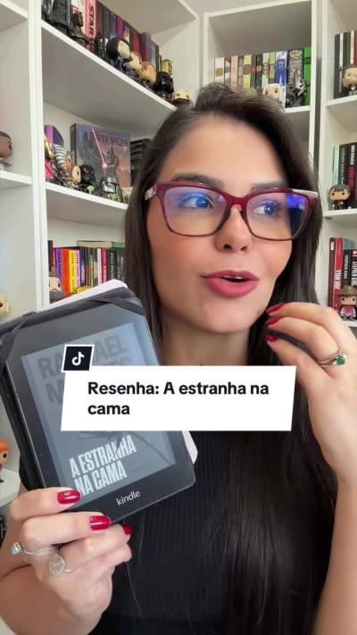 Livro novo do Rapha! Claro que já lemos! #booktok #amoler #dicadelivros #raphaelmontes #aestranhanacama