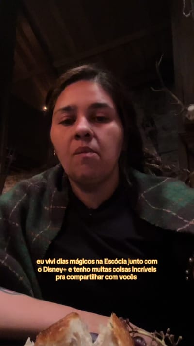 Eu vivi uma experiência imersiva e deliciosa de Outlander: Blood of my Blood com o @Disney+ Brasil na ESCÓCIA e vou mostrar tudo pra…