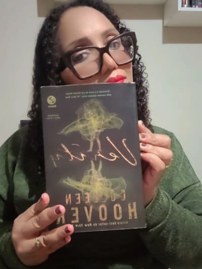 Achei que combinou com áudio #BookTokBrasil #TikTokLiterario #livrostiktok #verity #veritycolleenhoover