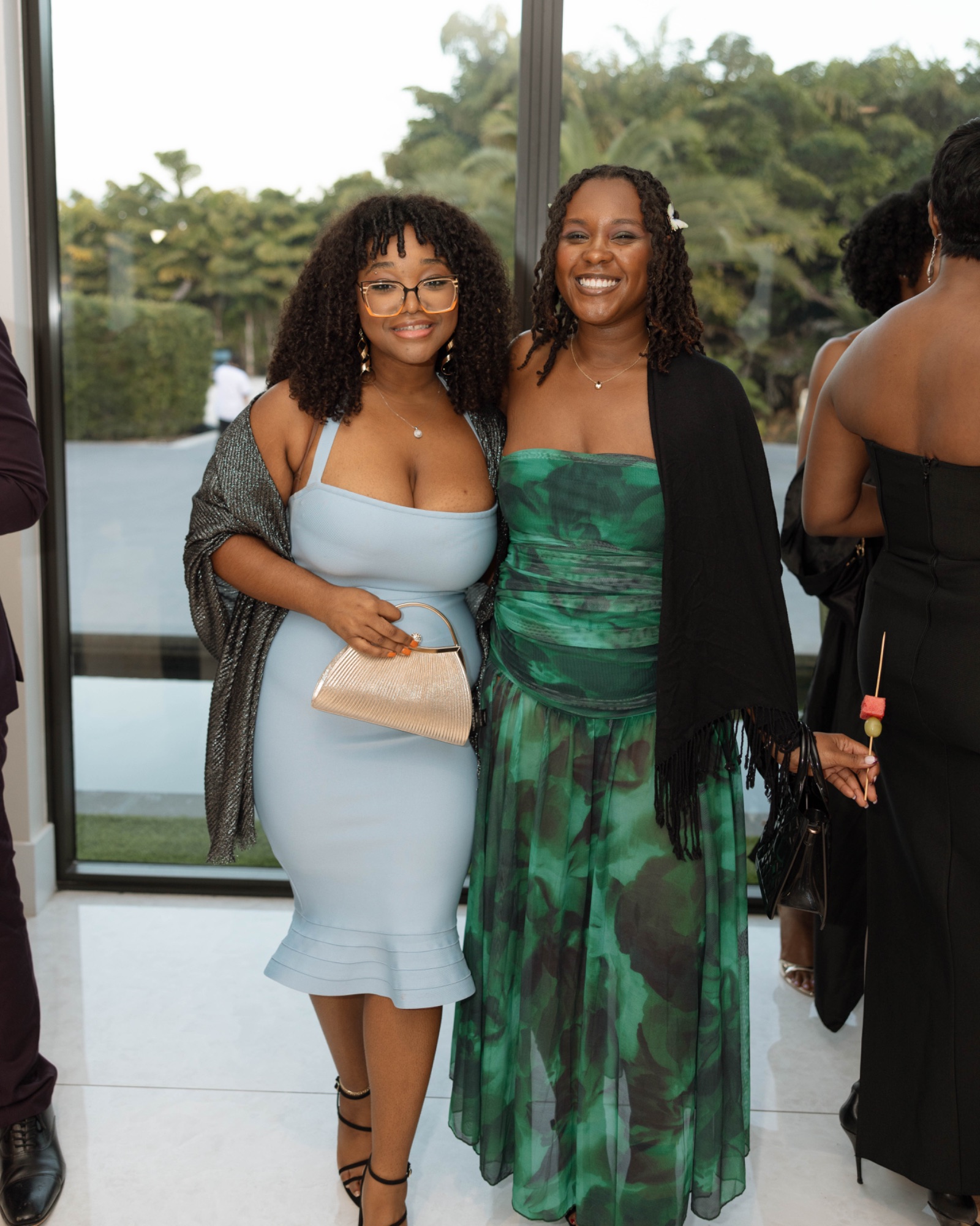 Two guests at the reception