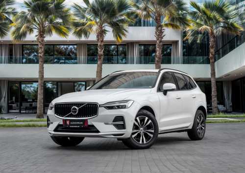 Volvo XC60 Momentum 2022 image
