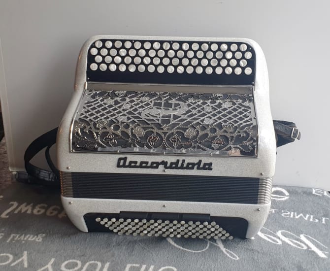 mod.06 accordéon - atelier-musée collection