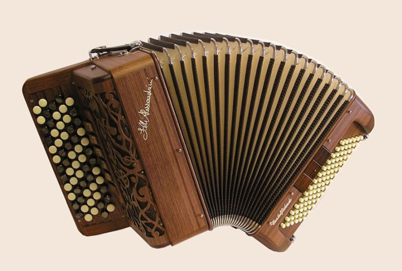 Sara 3v 84 accordéon - atelier-musée collection