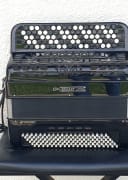 Accordéon basses chromatiques à déclencheur