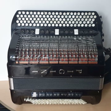Bayan 105 de Luxe