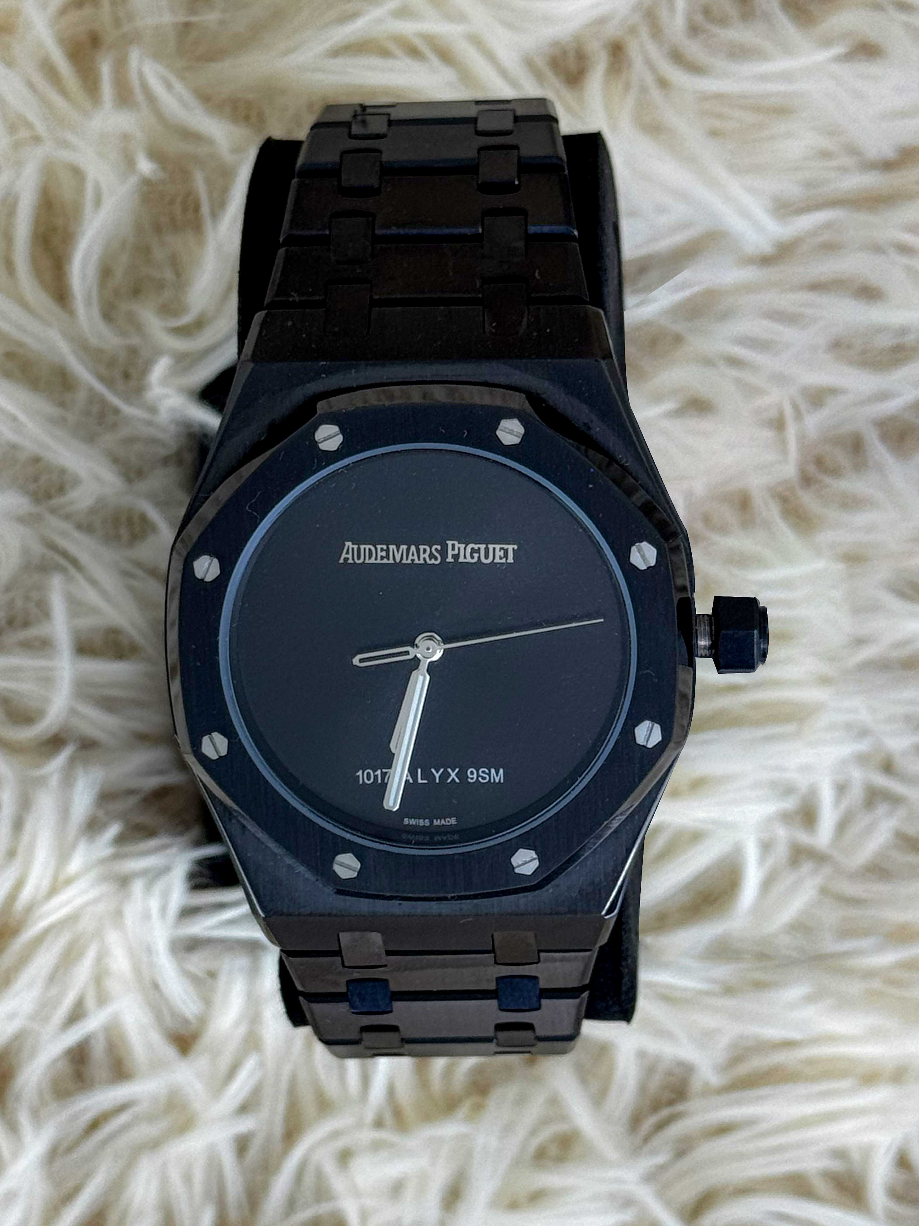 Audemars Piguet Royal Oak Full Black- AAA Grade | Beigelo