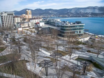 В НОВОРОССИЙСКЕ ЗАВЕРШАЮТСЯ РАБОТЫ ПО  РЕКОНСТРУКЦИИ ПАРКА ИМ.ФРУНЗЕ