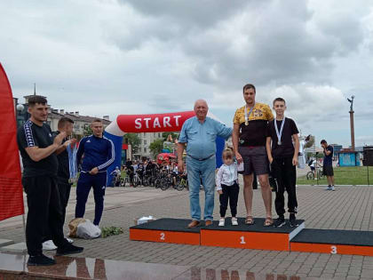 В Новороссийске Всемирный день велосипеда отметили велозаездом