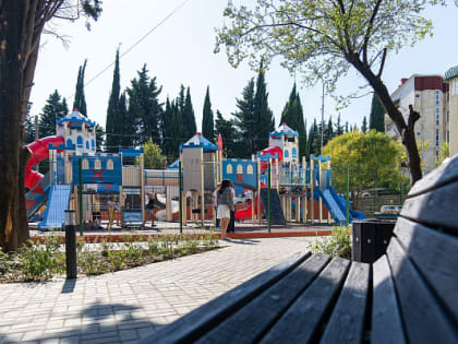 Глава Сочи Алексей Копайгородский оценил благоустройство новой общественной территории в Лазаревском районе