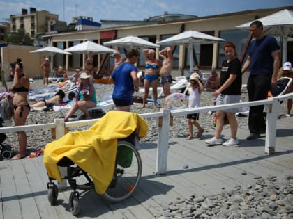 Жительница Новороссийска попросила губернатора помочь с пандусами на пляже