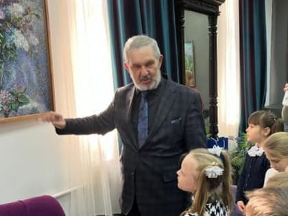 В Выставочном зале открылась художественная выставка «Притяжение»