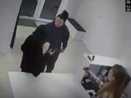 ​В Краснодаре мужчина и женщина избили двух 12-летних девочек