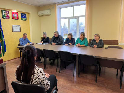 Заседание административной комиссии в Новопокровском поселении