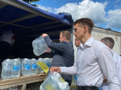 Очередную партию гуманитарной помощи собрали в Каневском аграрно-технологическом колледже