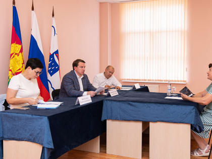 Глава Сочи Алексей Копайгородский провел прием граждан Адлерского района