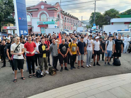 Достойной службы!