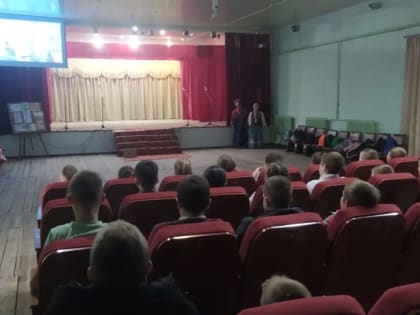 Социальный ролик посмотрели участники профилактической встречи в Новодонецком СДК