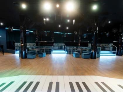 Мэр Евгений Наумов поручил проверить караоке-клубы Краснодара из-за исполнения песни Верки Сердючки