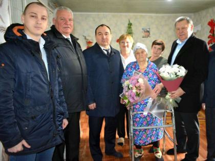 Сегодня свой 103-й день рождения празднует жительница ст. Кущевской, труженица тыла, многодетная мать Потапова Ксения Митрофановна