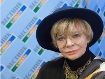 Сегодня свой День рождения отмечает первый диктор Сочинской студии телевидения, заслуженная артистка России Алла Григорьевна Журавлева