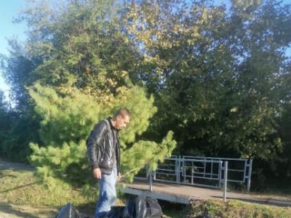 Жители микрорайона №7 навели санитарный порядок