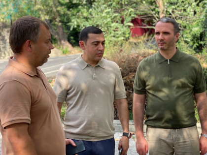 Владимир Торосян и Роман Кирюшин провели обход переулка Рахманинова