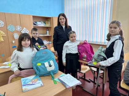 Дорожные полицейские проводят профилактические беседы со школьниками в преддверии зимних каникул и в рамках профилактического мероприятия «Внимание - дети!»