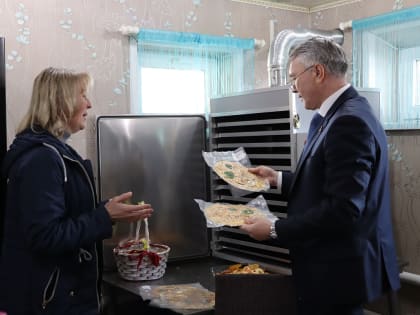 Жён и матерей участников спецоперации поздравили с 8 Марта