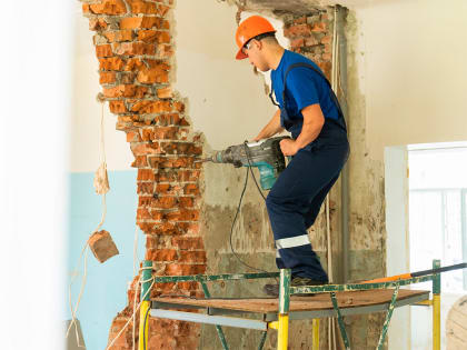 Глава Сочи Алексей Копайгородский оценил ход подготовки объектов образования к новому учебному году