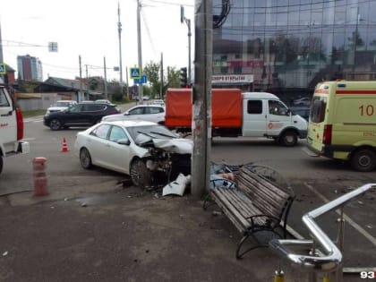 ​Женщина-пешеход погибла под колесами иномарки в Краснодаре