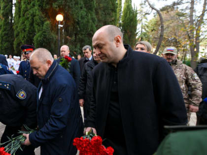 Депутаты Городского Собрания Сочи приняли участие в церемонии, посвященной памяти   жертв  авиакатастрофы Ту-154