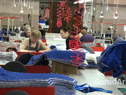 В Армавире Анна Дергачева рассказала о 30-летнем опыте работы швеей