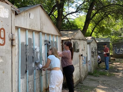 «Чистый город — без наркотиков»: в Краснодаре за день закрасили 421 нарко-надпись