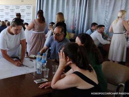 Фонтан, ёлка, сцена и прудик с черепахами! В Новороссийске жители нарисовали проект будущего сквера