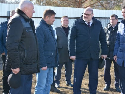 Выездное совещание по вопросу строительства спортивных объектов в Новокубанском районе