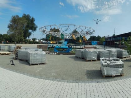 В Староминском районе ударными темпами идет строительство парка